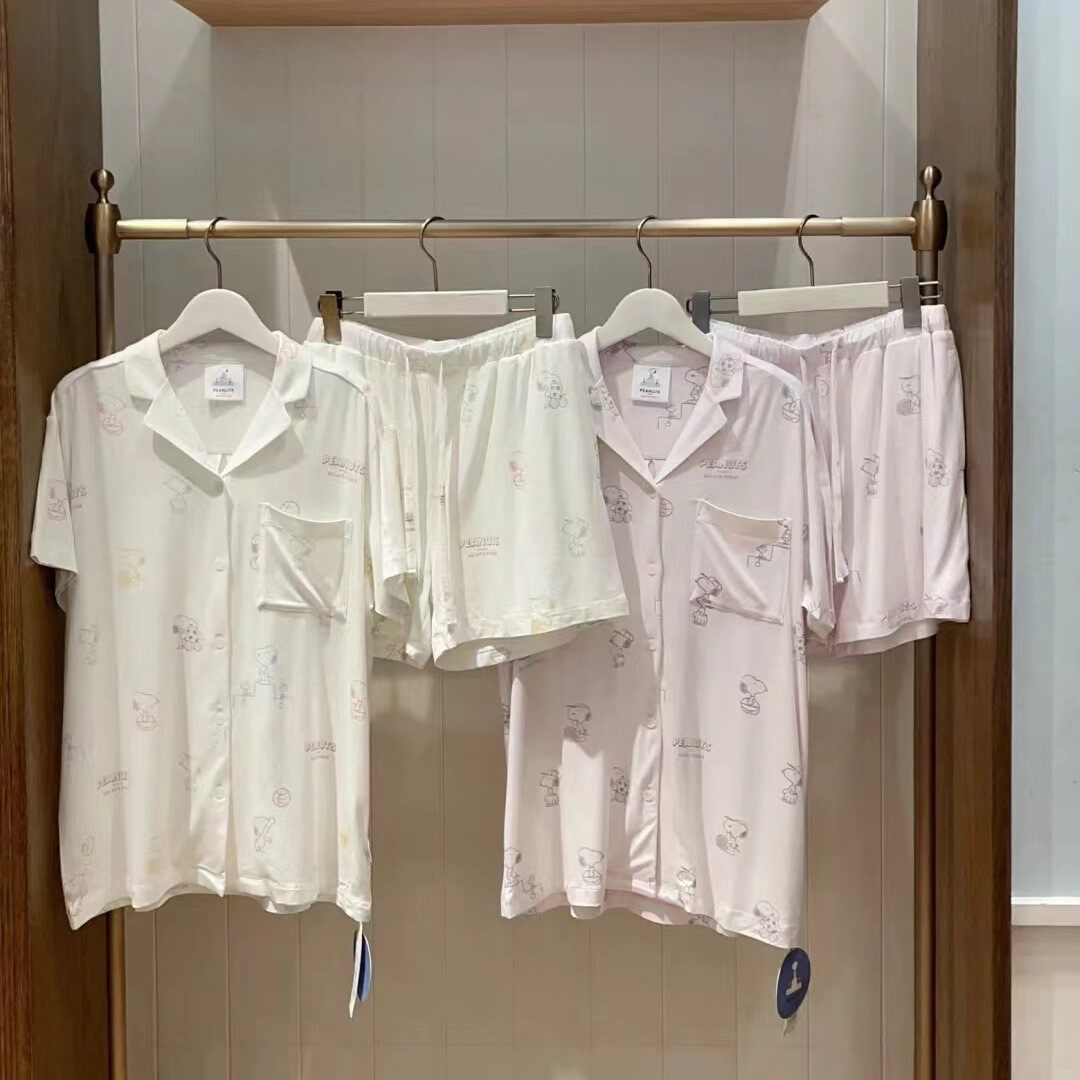 新款可爱卡通史努比翻领纽扣短袖短裤长裤睡衣家居服女士睡衣