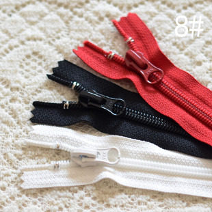 YKK尼在闭口黑拉锁 8号尼龙闭口拉链 红带15-25cm 尼龙白封口链条