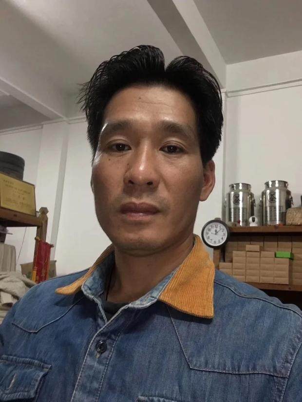 黑掌柜 2018年鸭屎香单丛140克 果香 凤凰单丛王伟丰制