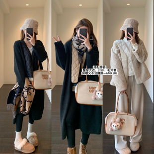 羽绒服女2025新冬季 保暖神器～叠穿时髦V领短外套轻薄款 AMR