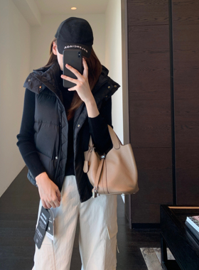 AMR UU◆柜上2000+lu家四格羽绒马甲短款连帽羽绒服女外套秋冬新