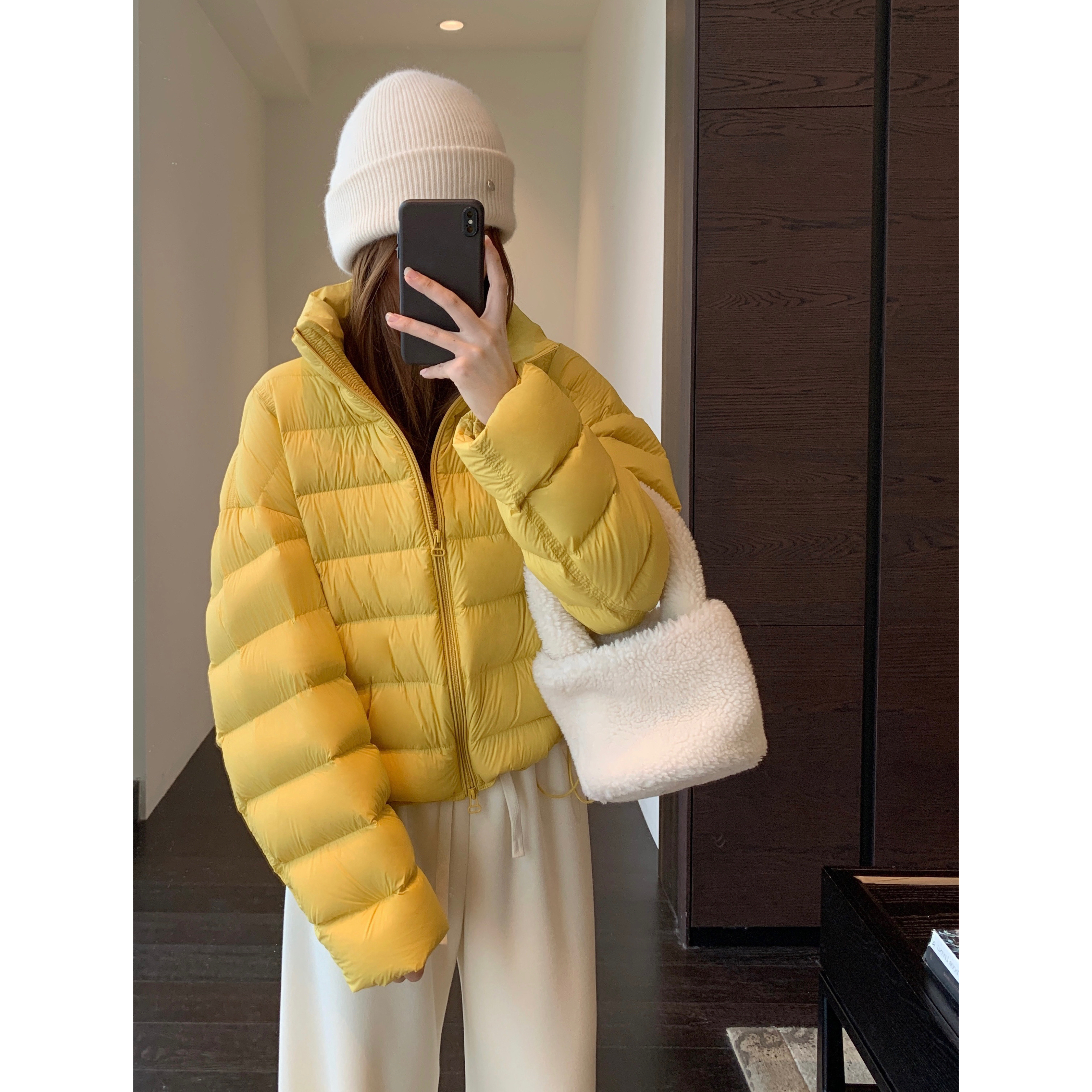 AMR UU◆火爆款～高品质保暖轻便立领短款排骨羽绒服女2025新秋冬