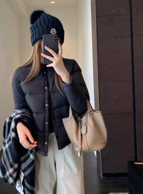 AMR UU◆保暖轻便～高品质三星90白鸭绒短款羽绒服厚外套女秋冬新