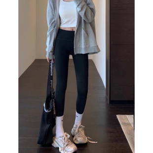 春夏新款 AMR 女打底裤 柜上品质～lu家显瘦塑形高腰提臀瑜伽裤