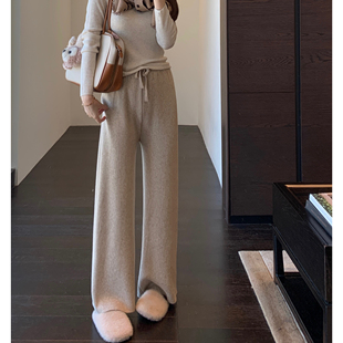 女秋冬新款 AMR 内里仿水貂绒高腰垂顺直筒阔腿裤 保暖针织裤