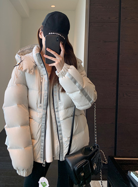 AMR UU◆柜上1w+高品质三星90白鸭绒厚短款连帽羽绒服女秋冬新