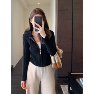 慵懒时髦显瘦绞花针织连帽开衫 巨洋气 毛衣女外套秋冬新 AMR