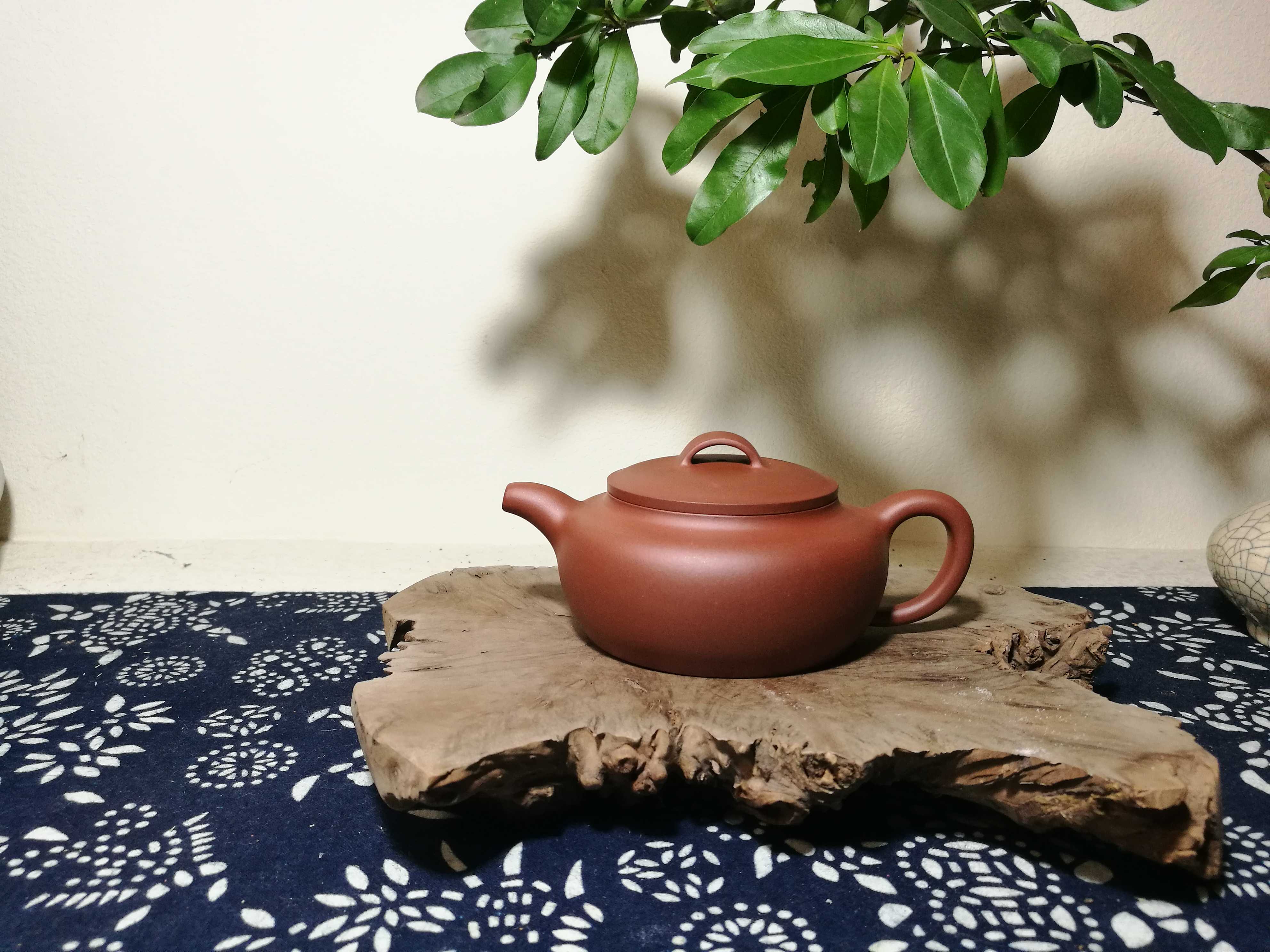 逸尘轩工制龙山原矿二号紫砂茶壶