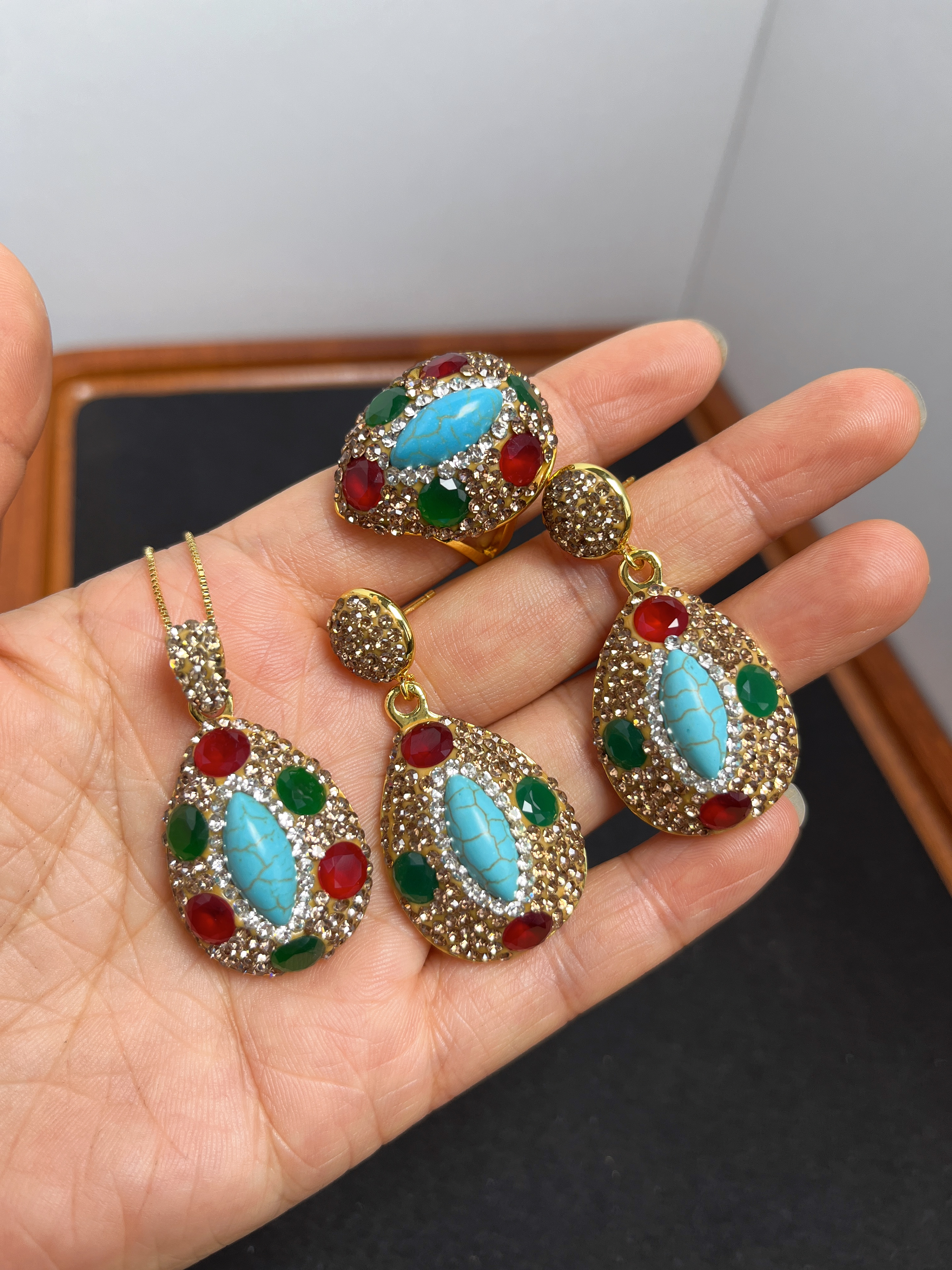 新款复古宫廷风松石项链女小众设计感高级轻奢项链耳饰戒指