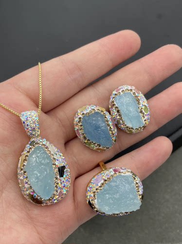 天然海蓝宝原石碧玺镶嵌个性小众轻奢款项链戒指三件套耳钉碧玺款