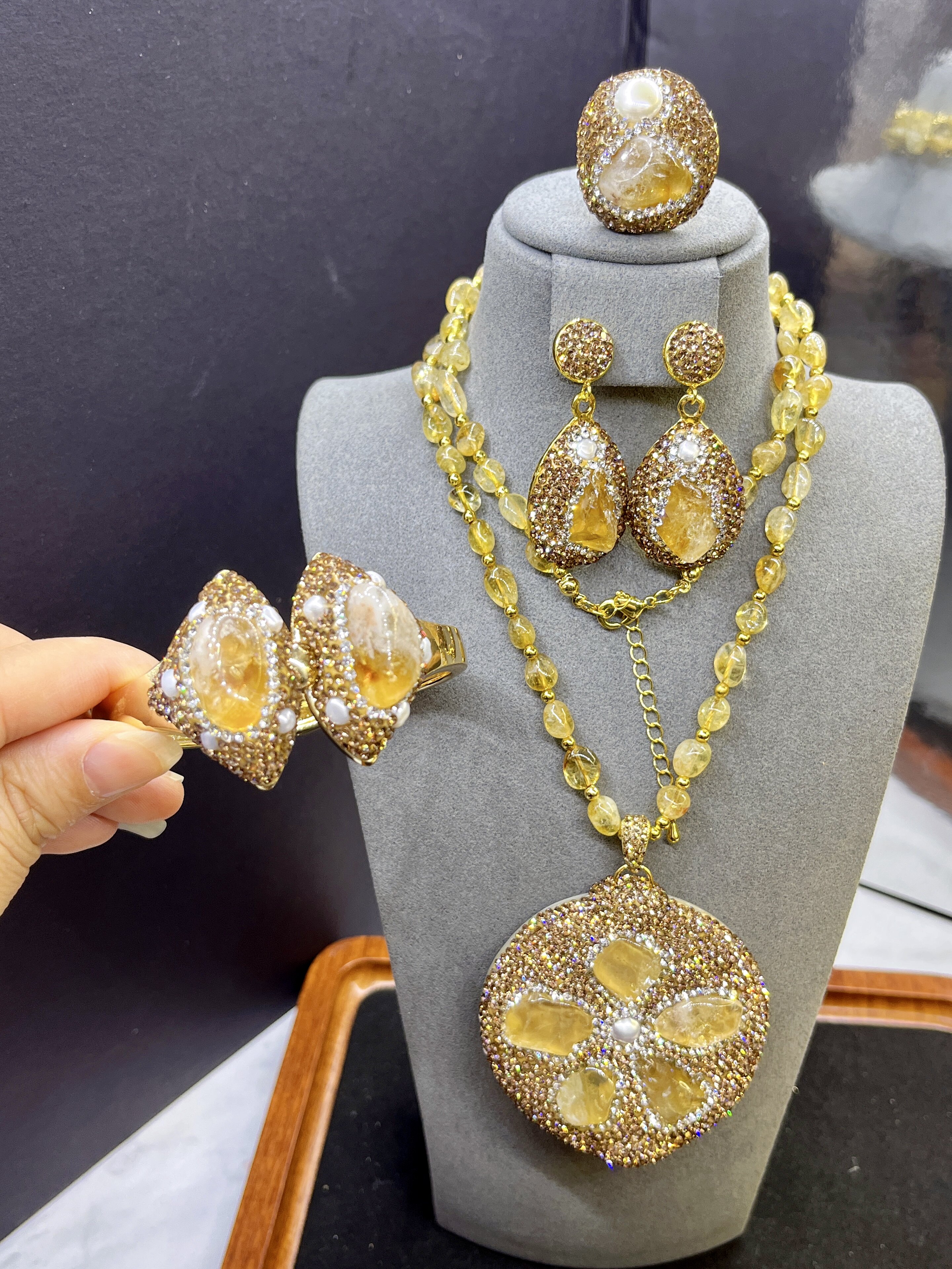 天然黄水晶项链套装耳饰戒指法式小众珠宝毛衣链个性保色四件套