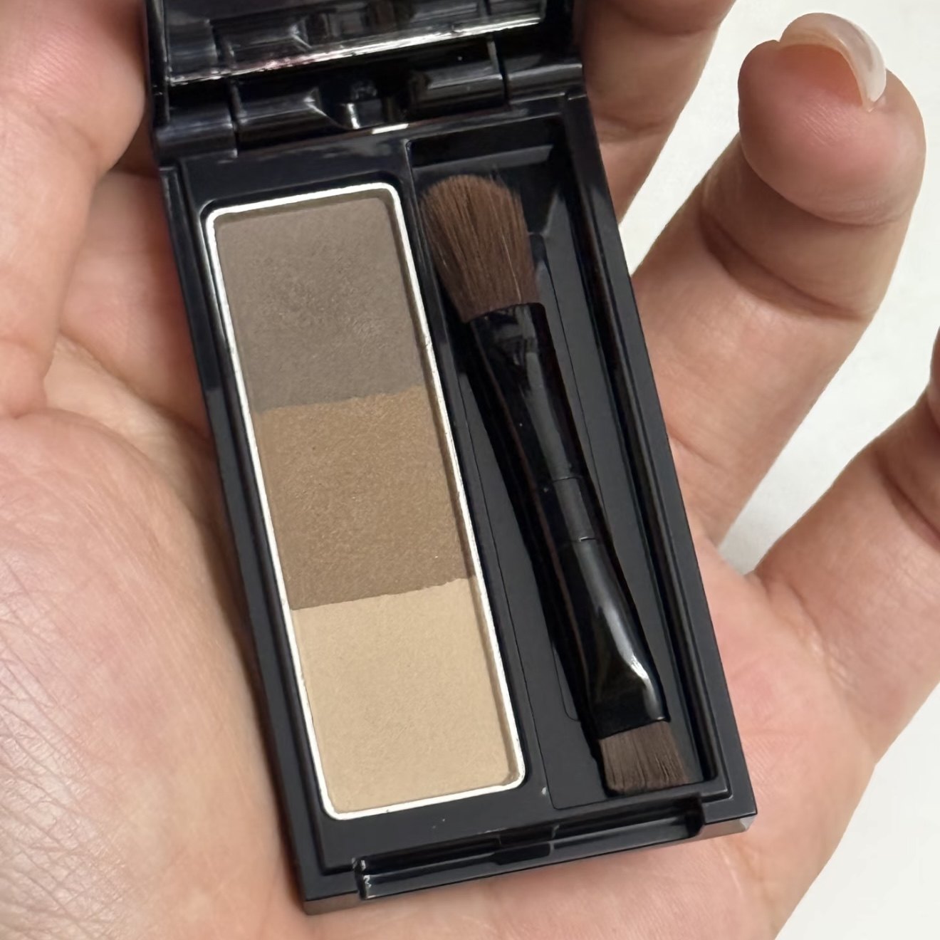 保税 日本本土KATE凯婷三色3D立体造型眉粉持久防水防汗带刷子