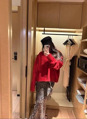 【特价5折】正红色 高领羊毛宽松加厚短款套头针织毛衣