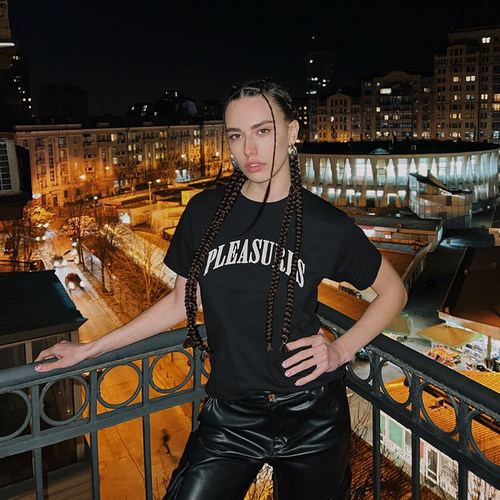 PLEASURES立体印花宽松休闲短袖T