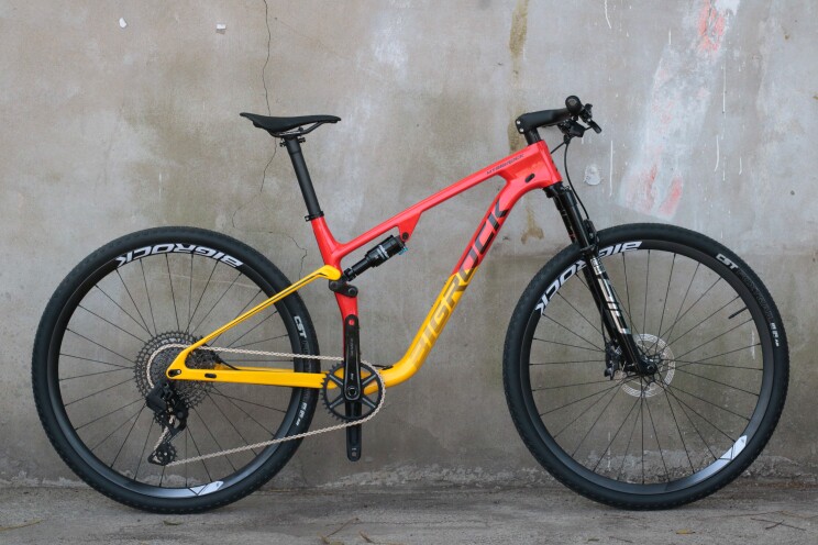 大石bigrock 全避震休闲舒适超轻山地车