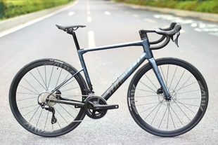 24款速比特无敌运动版灰黑渐变色公路车