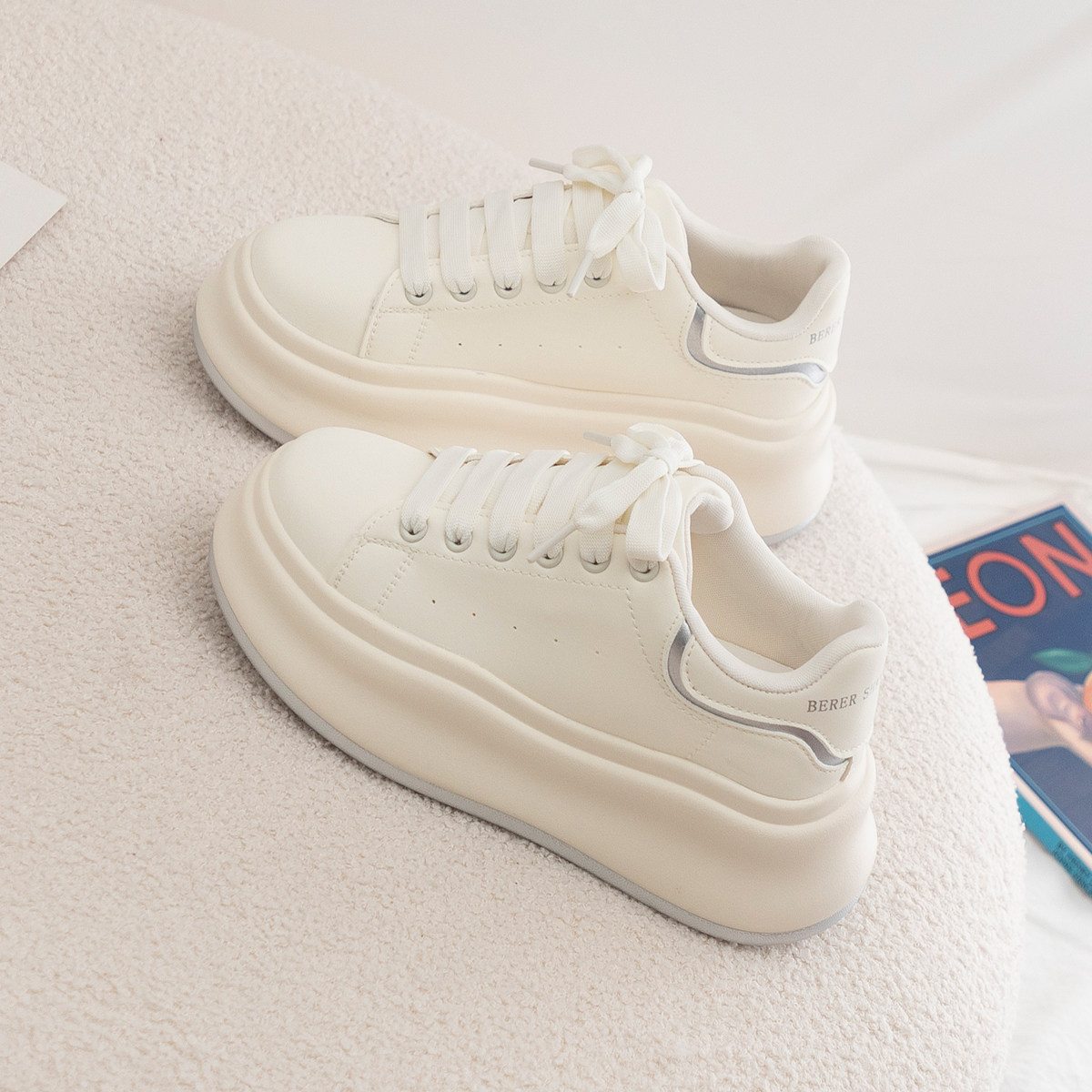 松糕厚底小白鞋女款2026新款春季小众设计感增高女鞋白色板鞋子,女鞋,休闲板鞋,淘宝优惠券,粉丝福利购,淘宝优惠卷