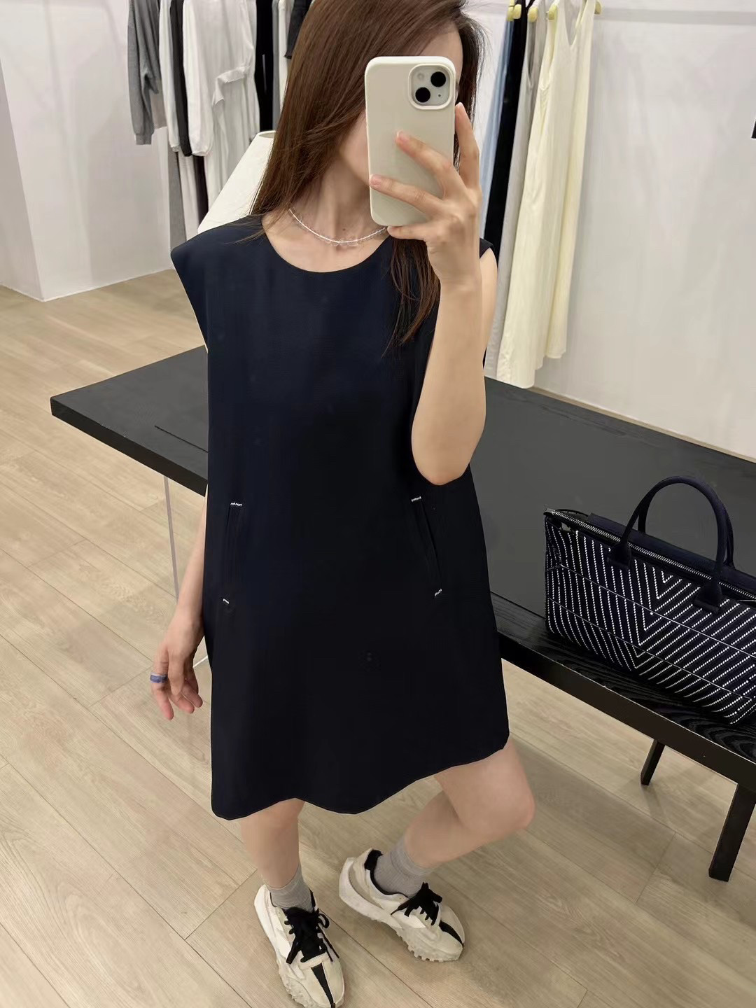 Glog高级感 极简设计直角肩口袋无袖立体H型短款苎麻连衣裙女图片