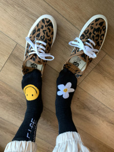 现货韩国新款 自留春夏秋冬小花字母百搭黑色袜子短袜女袜