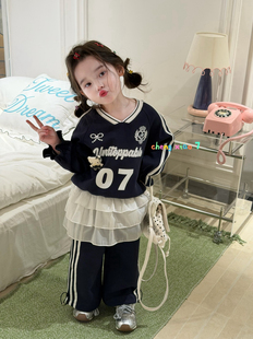 凡妈童装2026秋季新款女童小童韩版KT猫卫衣花边裙边卫裤休闲套装