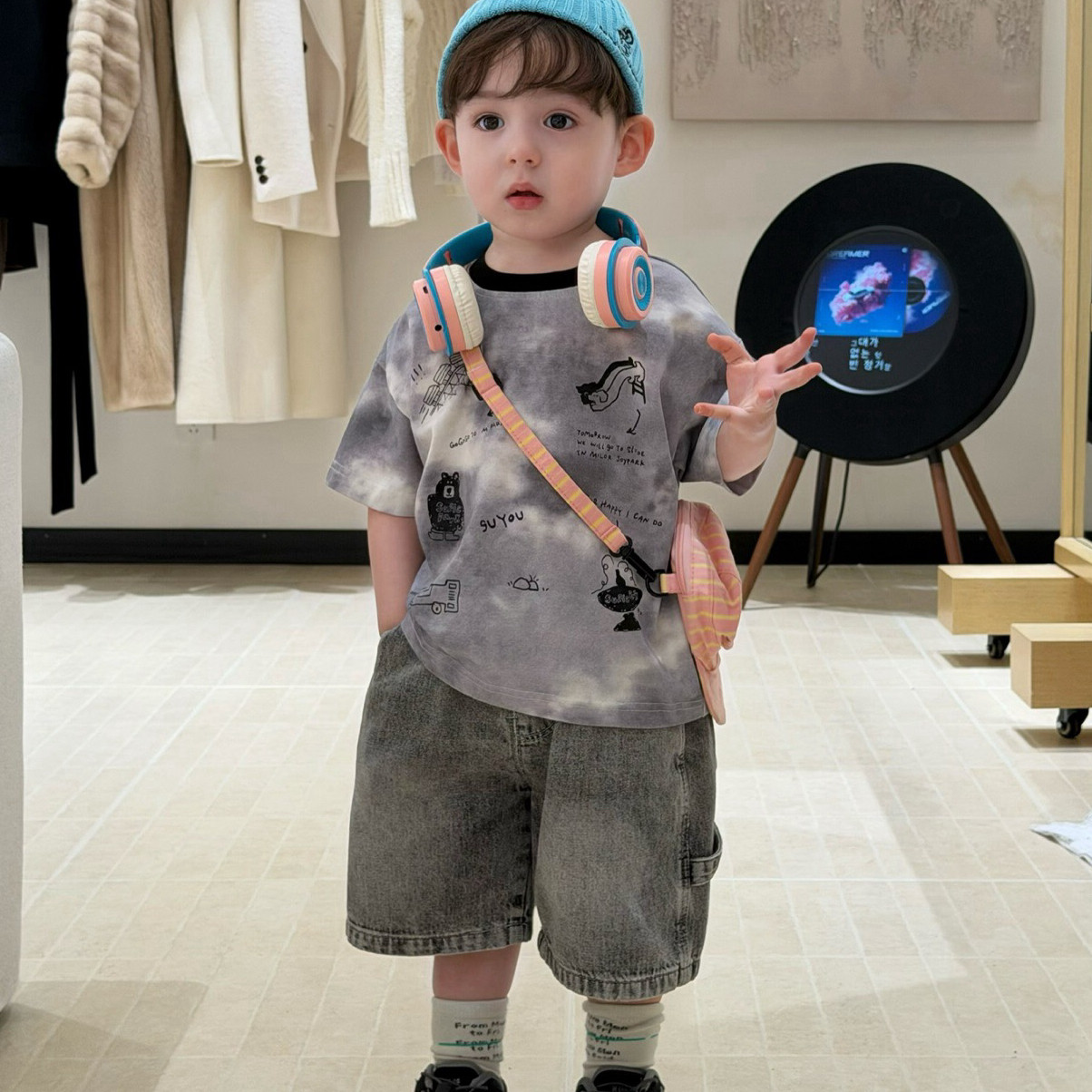 凡妈童装2026夏季新款男童小童韩版卡通扎染T恤休闲贴标牛仔中裤