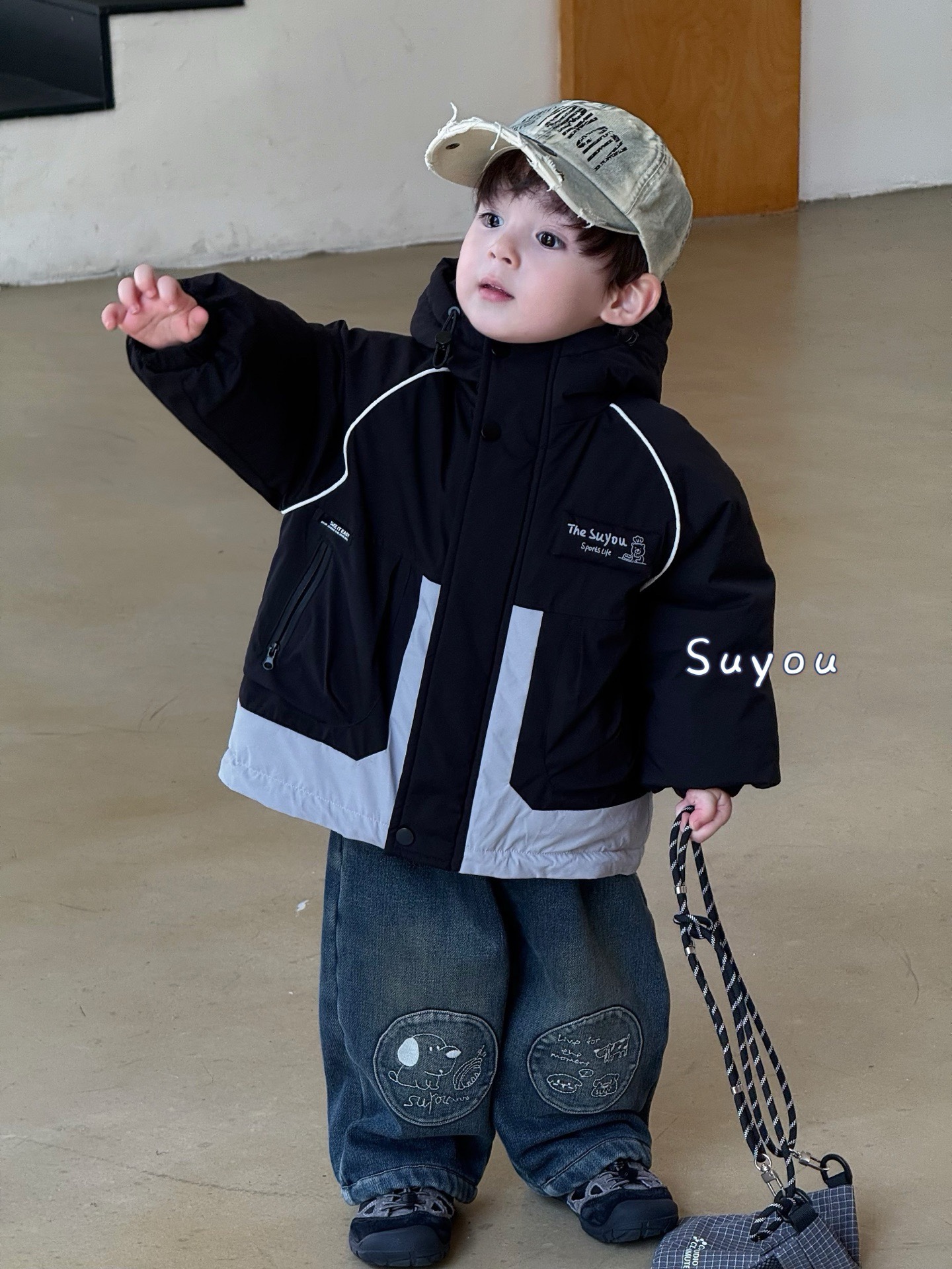 凡妈童装2025冬季新款男童小童韩版休闲防风羽绒服两穿外套牛仔裤