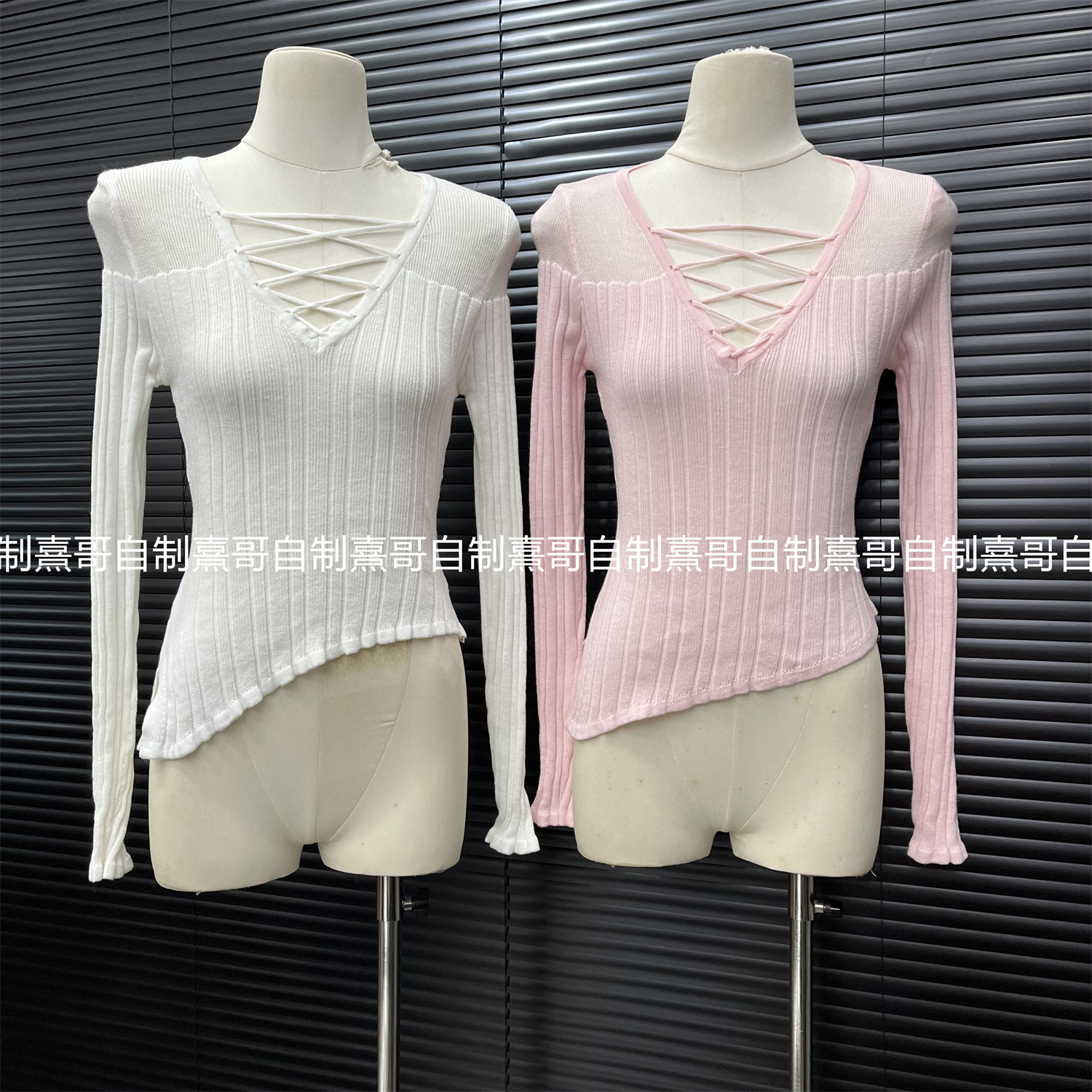 纯欲甜辣妹镂空v领交叉绑带长袖针织衫冬季新款修身显瘦打底上衣