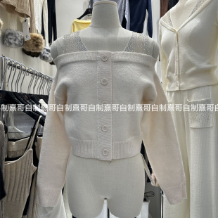 别致露肩设计感显瘦针织衫 新款 高级感假两件烫钻毛衣上衣冬季 法式