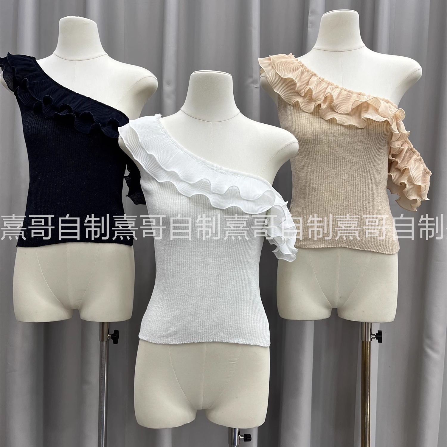 纯欲风斜肩荷叶边针织背心女夏季新款设计感小众修身显瘦短款上衣