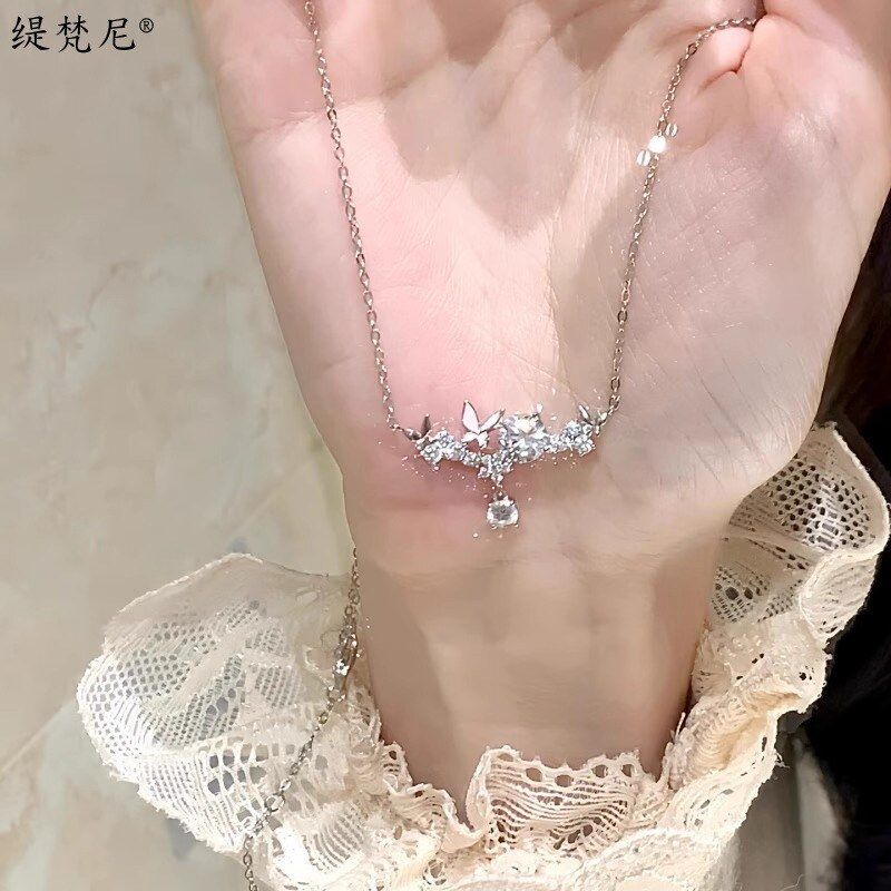 繁星蝴蝶纯银项链女s999足银小众高级感夏季小红书爆款锁骨链批发