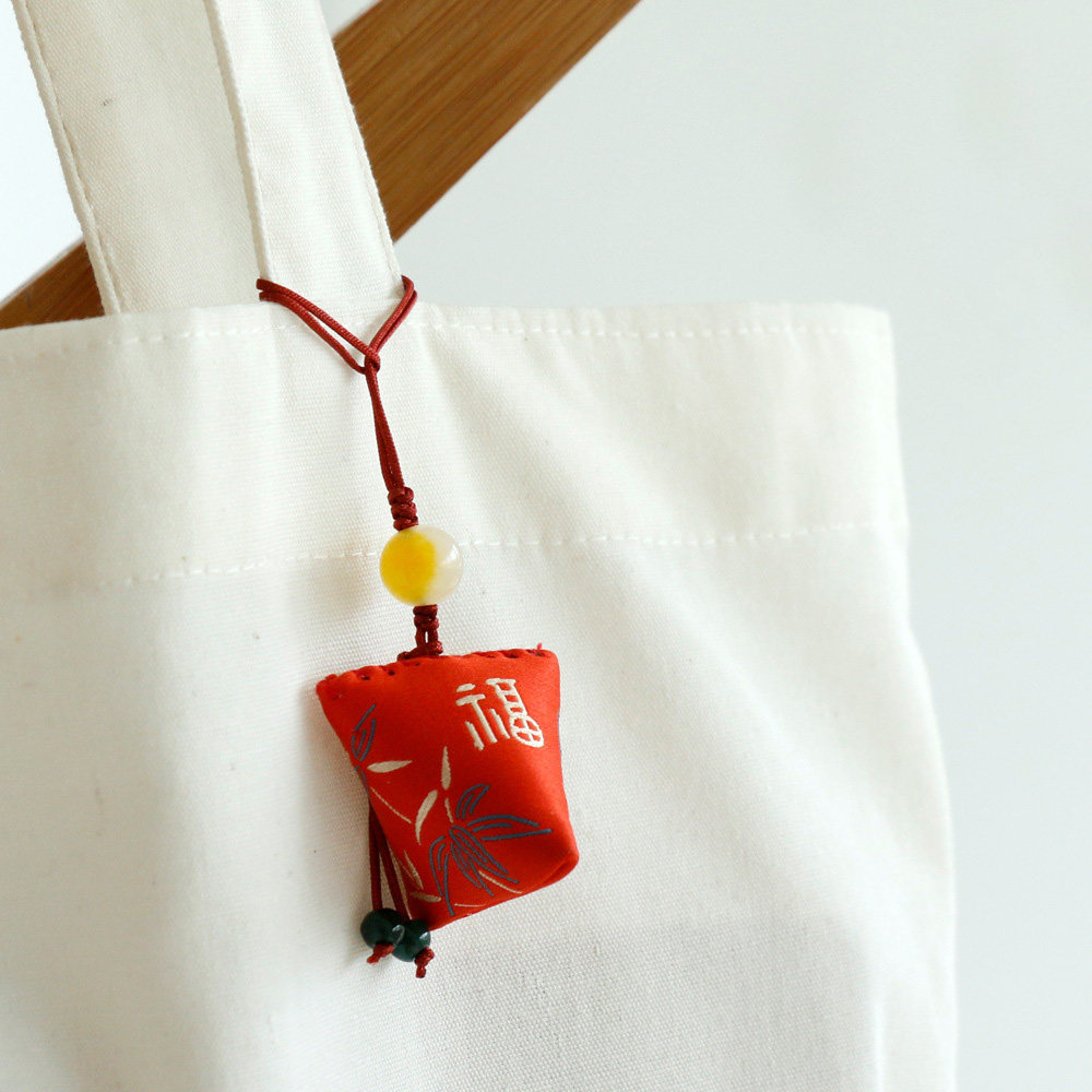 WORMWOOD SACHET CARRY MOSQUITO SACHET YOU HANFU DECORATION PURSE SACHET SACHET MOBILE PHONE ORNAMENT CHRISTMAS GIFT