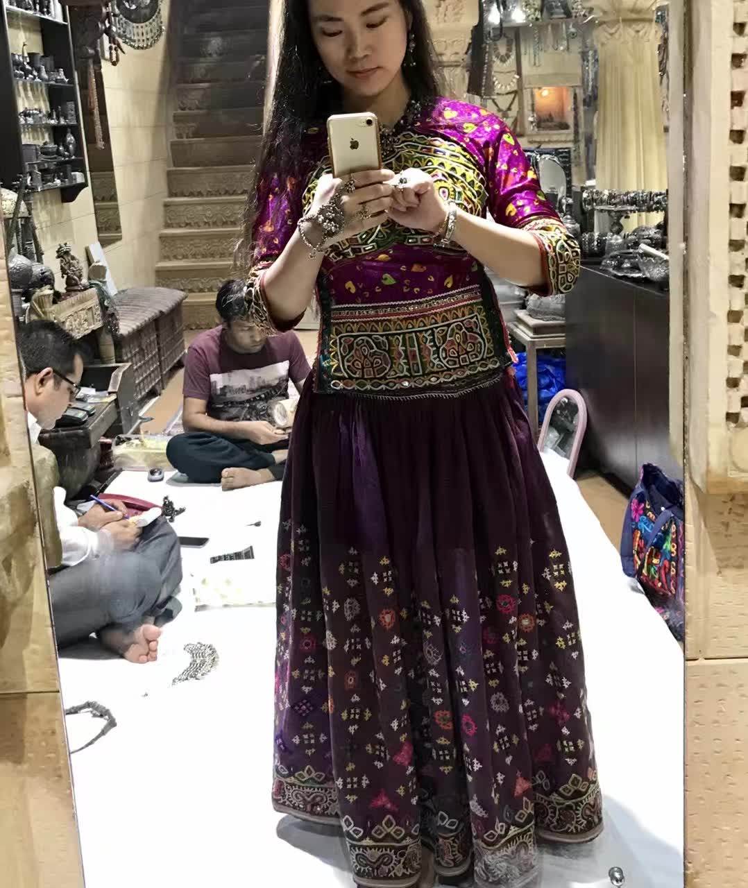 印度轻奢贵牌孤品旅行女装W刺绣半身裙古着花鸟异域民族风老绣裙