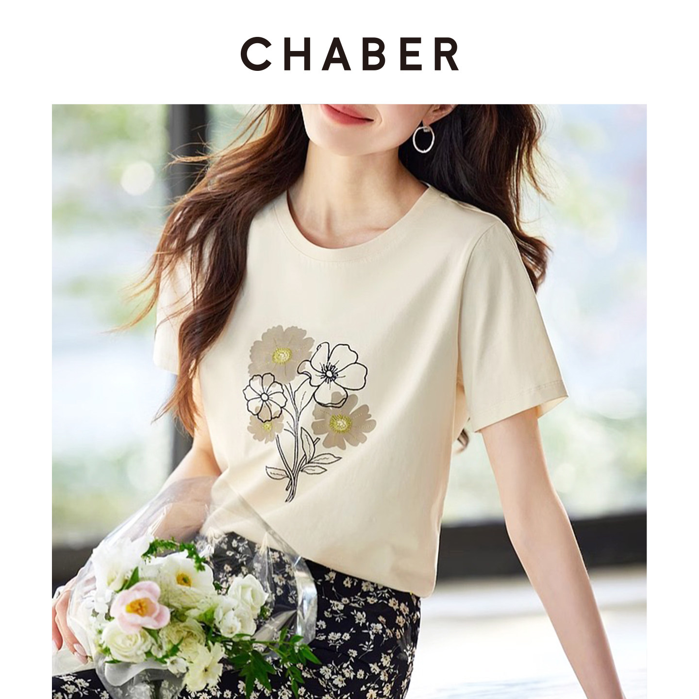 chaber巧帛夏季新款圆领短袖正肩花朵棉质上衣时尚减龄女印花T恤