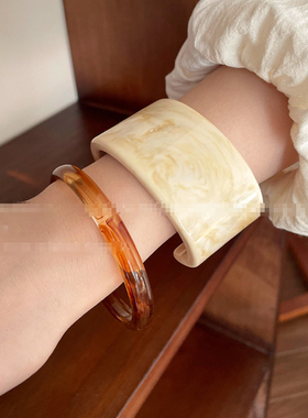 不规则宽边手环亚克力树脂手镯