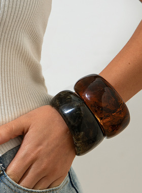 欧美夸张手饰品晕染手镯圆形宽面