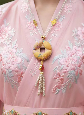 新年古风宋锦黄色钱币流苏项链女