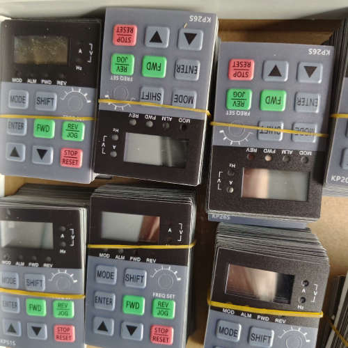 康沃变频器面板膜。KP20  KP26S  KP51S。10议价。