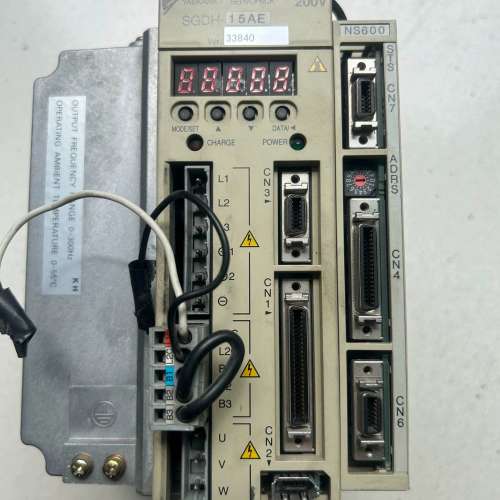 安川驱动器型号SGDH-15AE带一个扩展模块型号NS600议价。