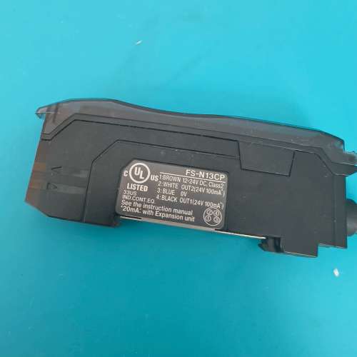 基恩士 KEYENCE 光纤放大器 FS-N13CP，原议价。