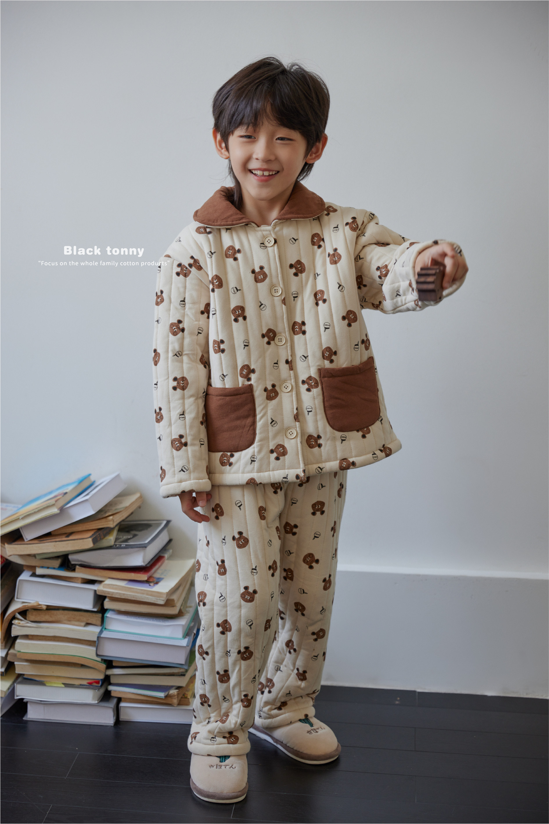 小黑托昵保暖和夹棉秋冬睡衣