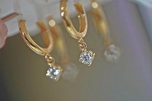 18K金女镶0.4克拉天然南非高品质钻石圆钻耳扣耳环真金真钻送证书