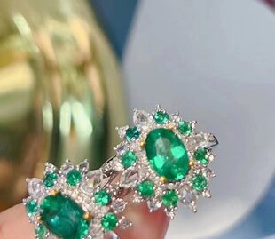 18K金配钻石白蓝宝石镶嵌女款 1克拉vivid green万花筒祖母绿戒指