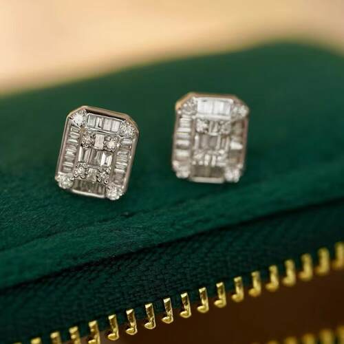 豪华18K金T方钻石满钻耳钉