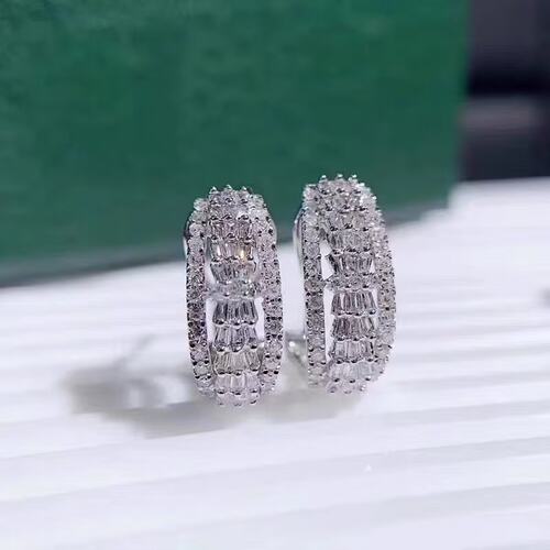 18K金女镶嵌0.6克拉天然南非高品质钻石耳拍耳环真金真钻石送证书