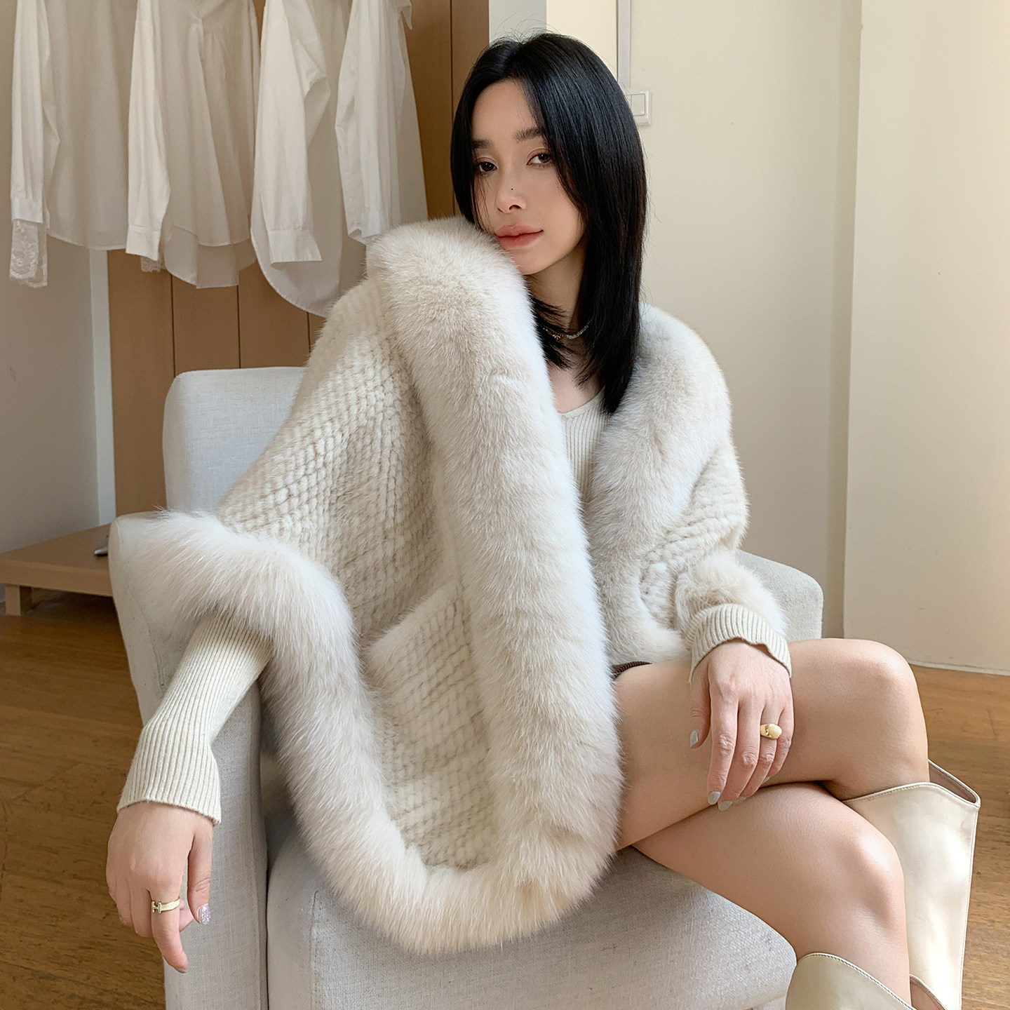 韩版水貂毛皮草披肩女秋冬 贵妇 富贵迷人眼貂皮斗篷配狐狸毛外套