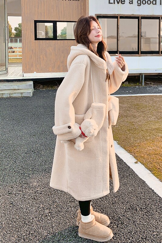 韩版连帽中长款羊羔毛大衣女2025年冬季新款显瘦加厚皮毛一体棉服,女装毛呢外套,惟卡贝娜