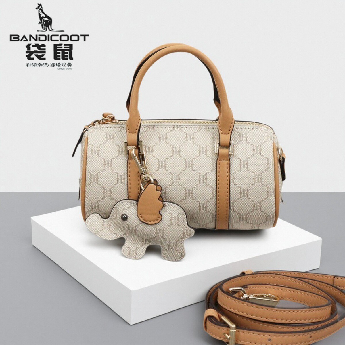 袋鼠女包专柜正品小飞象2025年新款枕头包时尚轻奢迷你手提斜挎包