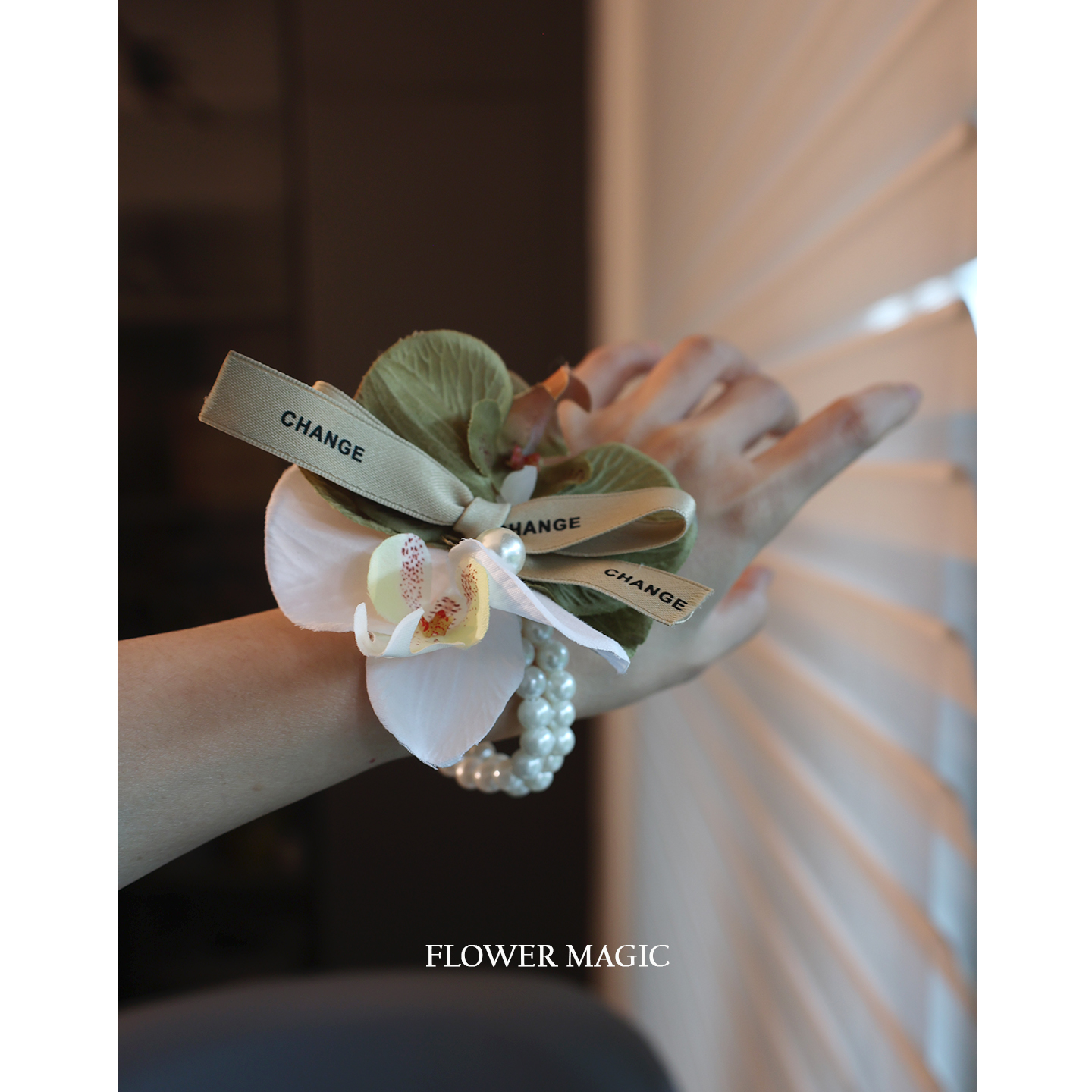 FM绿色可定制丝带商务手腕花