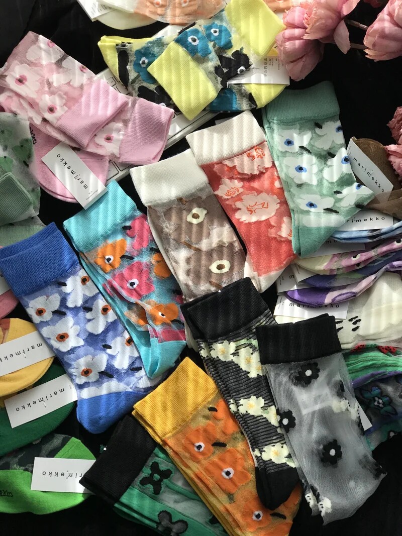 仙女配色~芬兰Marimekk*玻璃丝中筒袜F2305220怎么看?