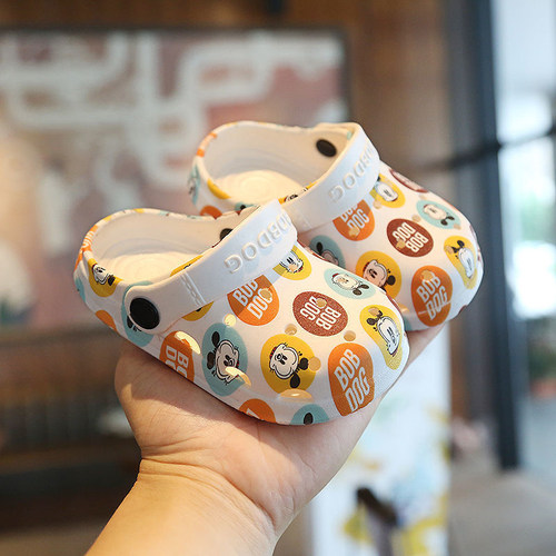 巴布豆儿童洞洞鞋舒适防滑两穿